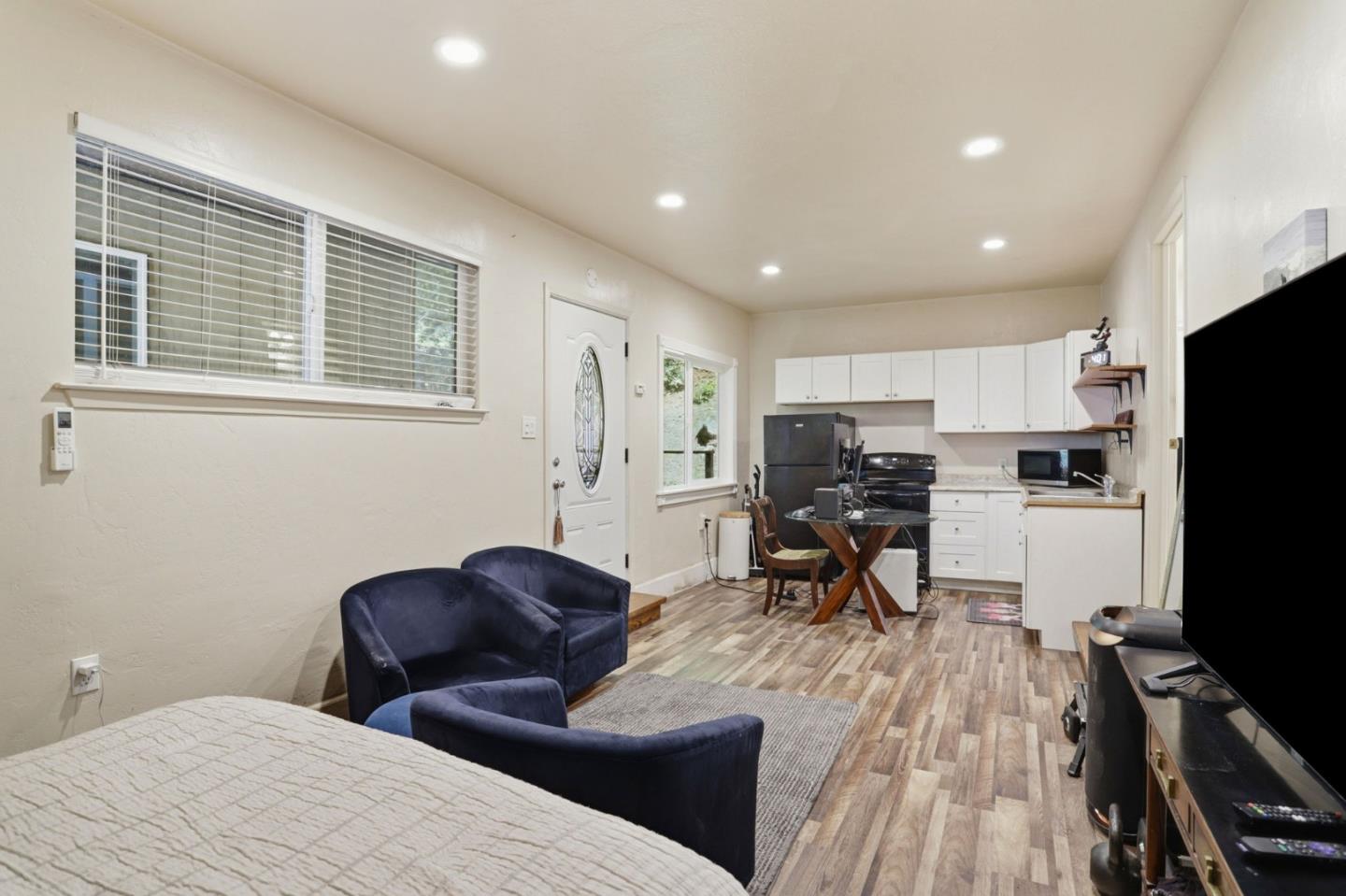 Detail Gallery Image 22 of 43 For 5455 Branciforte Dr, Santa Cruz,  CA 95065 - 4 Beds | 2 Baths