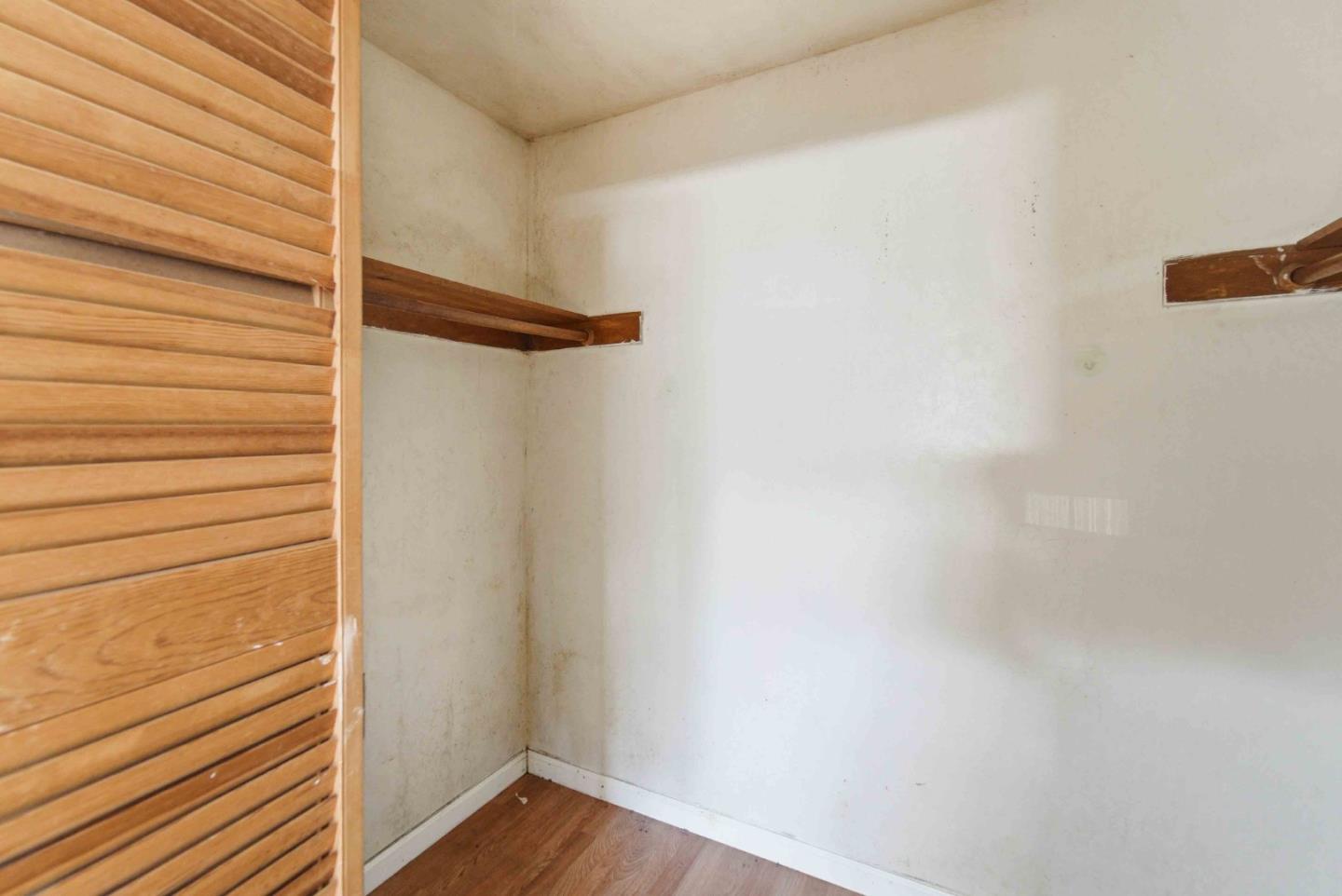 Detail Gallery Image 25 of 34 For 34 Capay Cir, South San Francisco,  CA 94080 - 5 Beds | 2 Baths