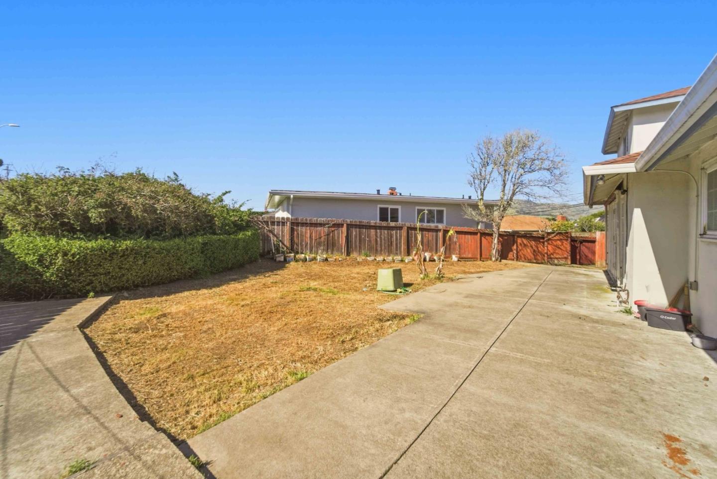 Detail Gallery Image 32 of 34 For 34 Capay Cir, South San Francisco,  CA 94080 - 5 Beds | 2 Baths