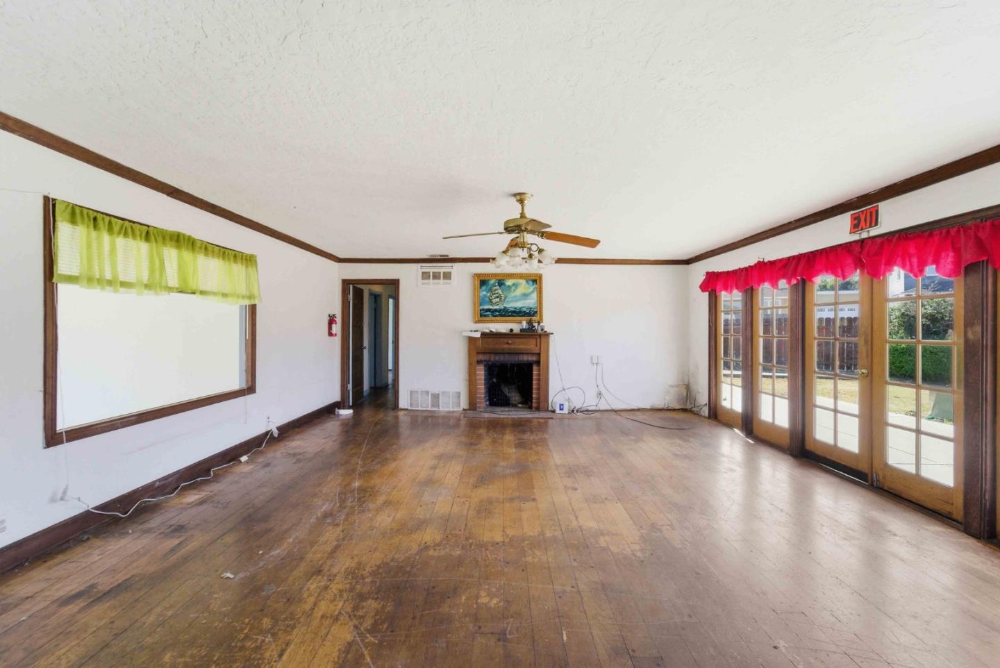 Detail Gallery Image 5 of 34 For 34 Capay Cir, South San Francisco,  CA 94080 - 5 Beds | 2 Baths