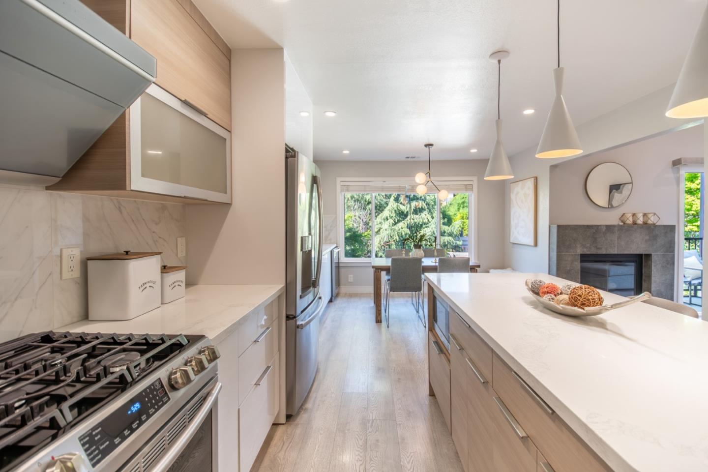 Detail Gallery Image 14 of 53 For 3679 Brach Way, Santa Clara,  CA 95051 - 3 Beds | 2/1 Baths