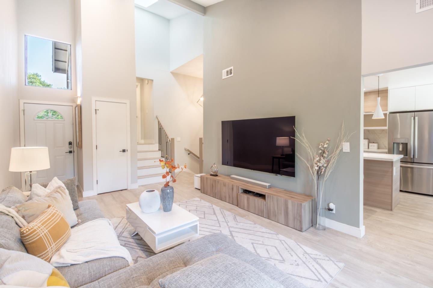 Detail Gallery Image 6 of 53 For 3679 Brach Way, Santa Clara,  CA 95051 - 3 Beds | 2/1 Baths