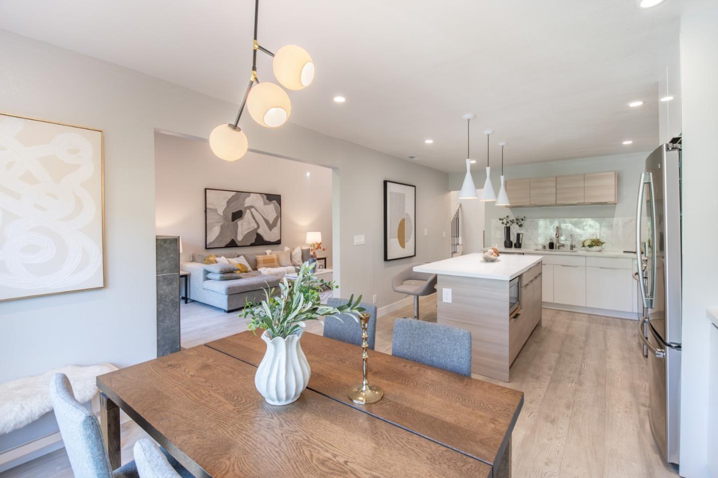 Detail Gallery Image 8 of 53 For 3679 Brach Way, Santa Clara,  CA 95051 - 3 Beds | 2/1 Baths