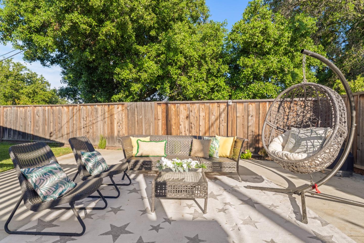 Detail Gallery Image 23 of 31 For 1190 Arlington Ln, San Jose,  CA 95129 - 4 Beds | 2 Baths