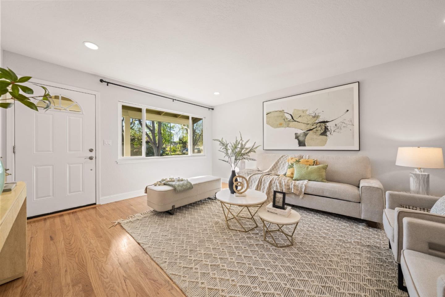 Detail Gallery Image 5 of 31 For 1190 Arlington Ln, San Jose,  CA 95129 - 4 Beds | 2 Baths