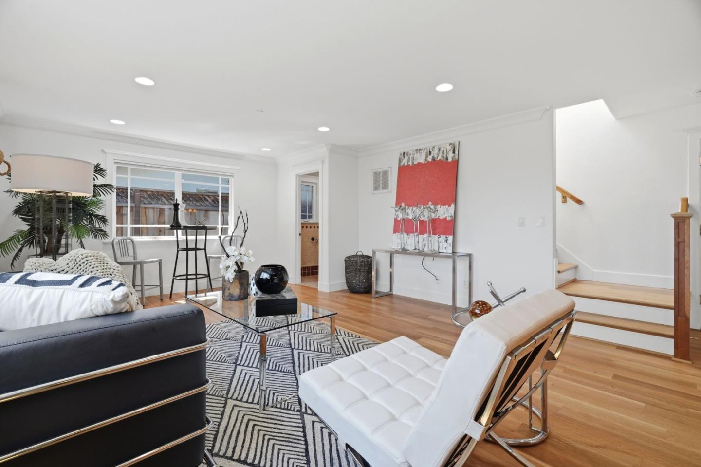 Detail Gallery Image 16 of 43 For 1436 Kyle Ct, Sunnyvale,  CA 94087 - 4 Beds | 2/1 Baths