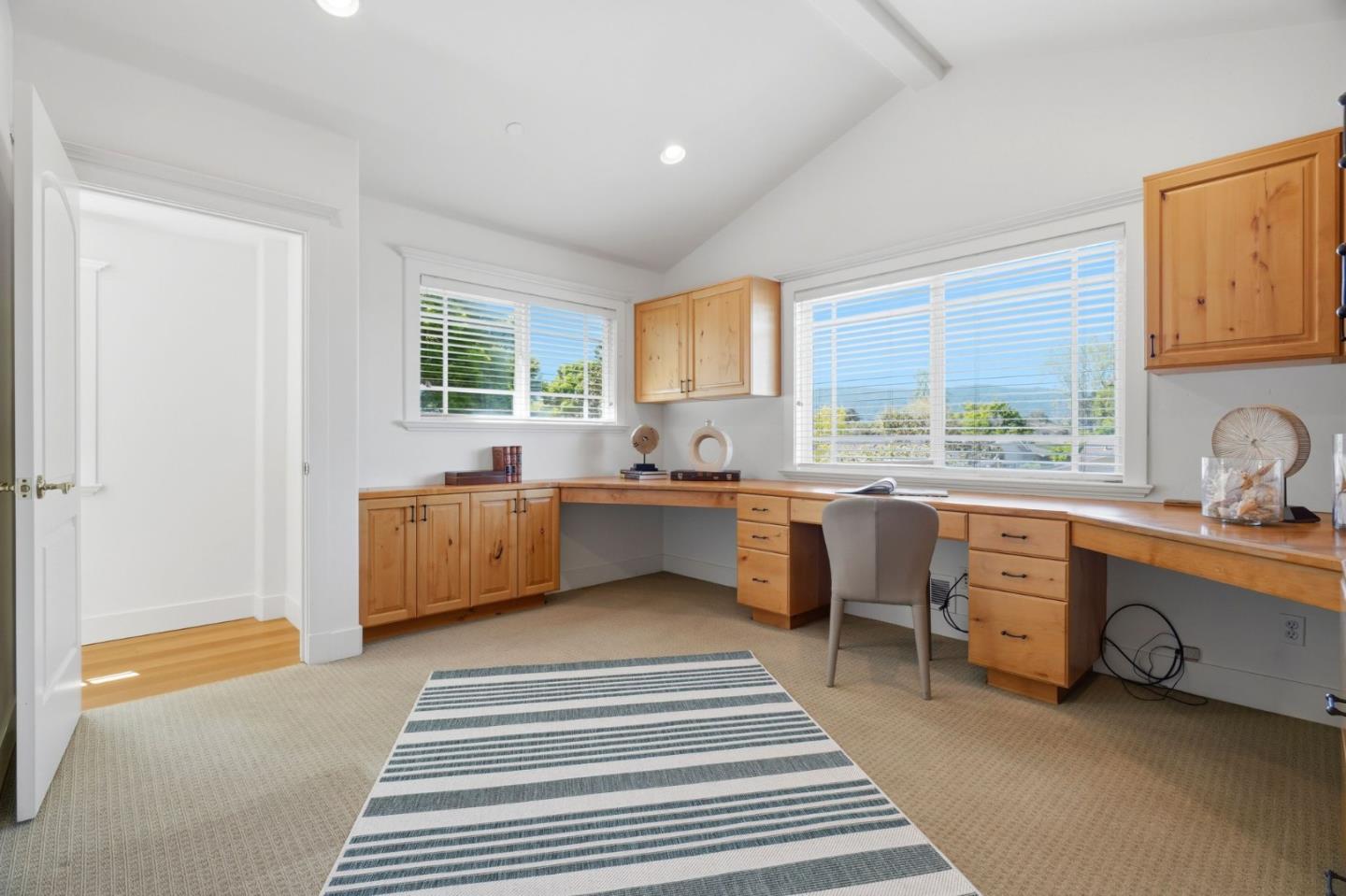 Detail Gallery Image 32 of 43 For 1436 Kyle Ct, Sunnyvale,  CA 94087 - 4 Beds | 2/1 Baths