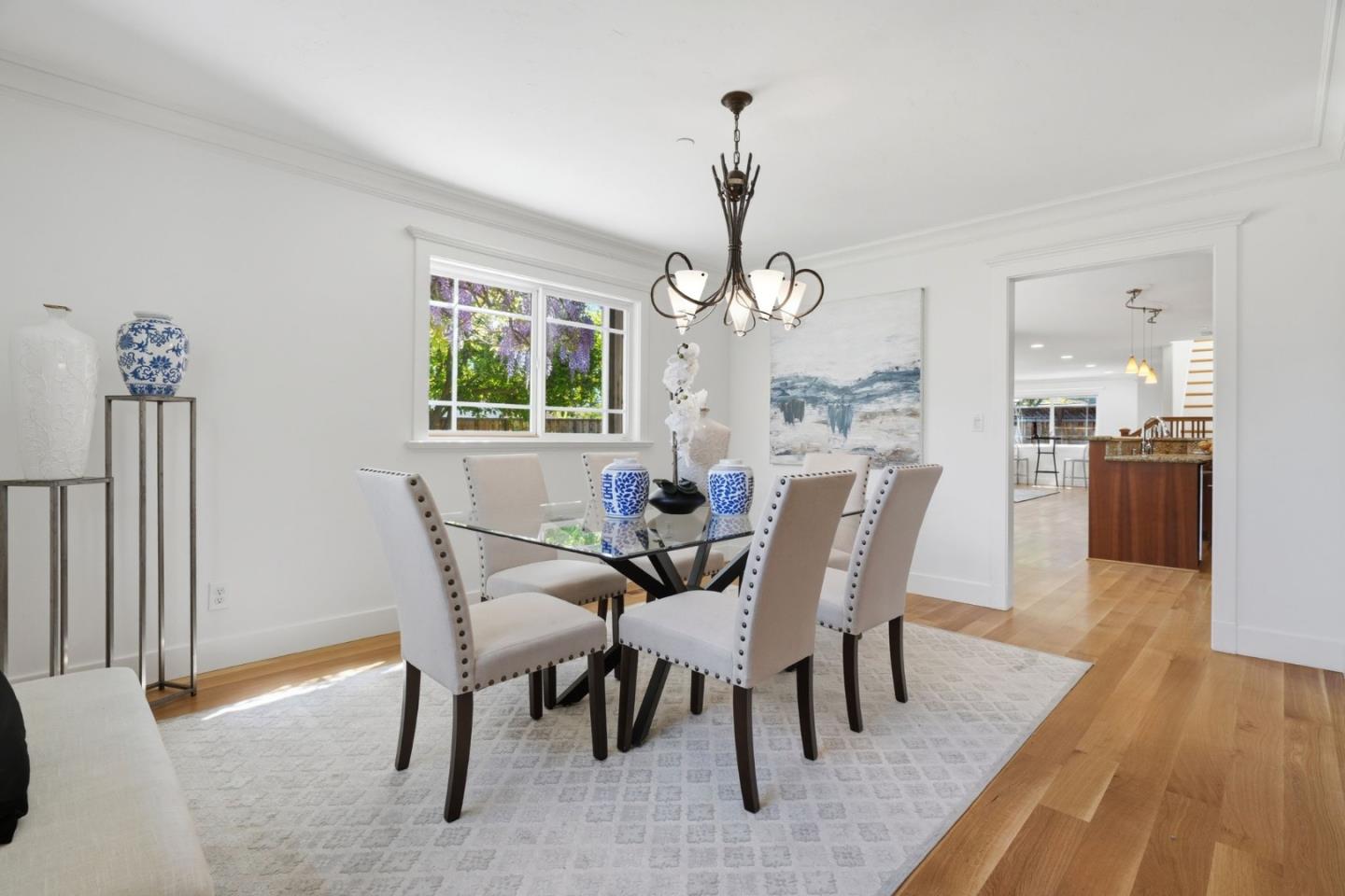 Detail Gallery Image 8 of 43 For 1436 Kyle Ct, Sunnyvale,  CA 94087 - 4 Beds | 2/1 Baths