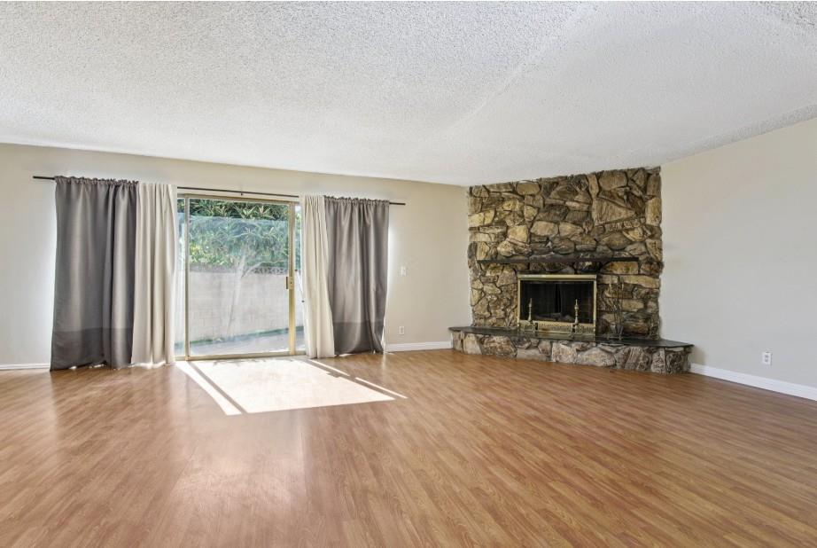 Front Image Thumbnail for ML82040125