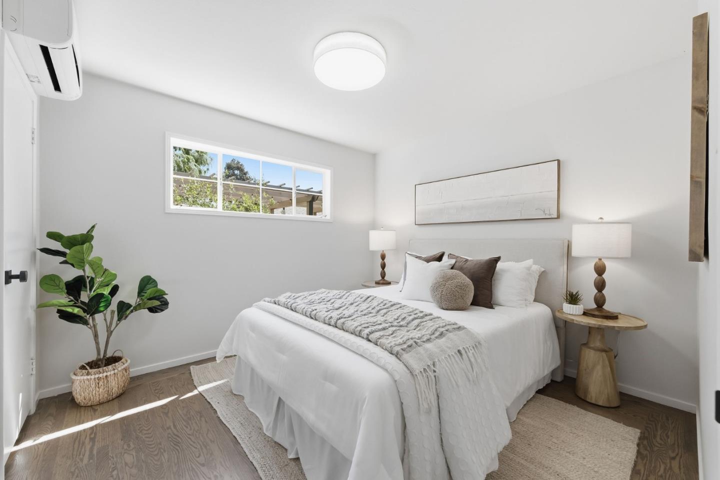 2518 South Court, Palo Alto, CA, 94301