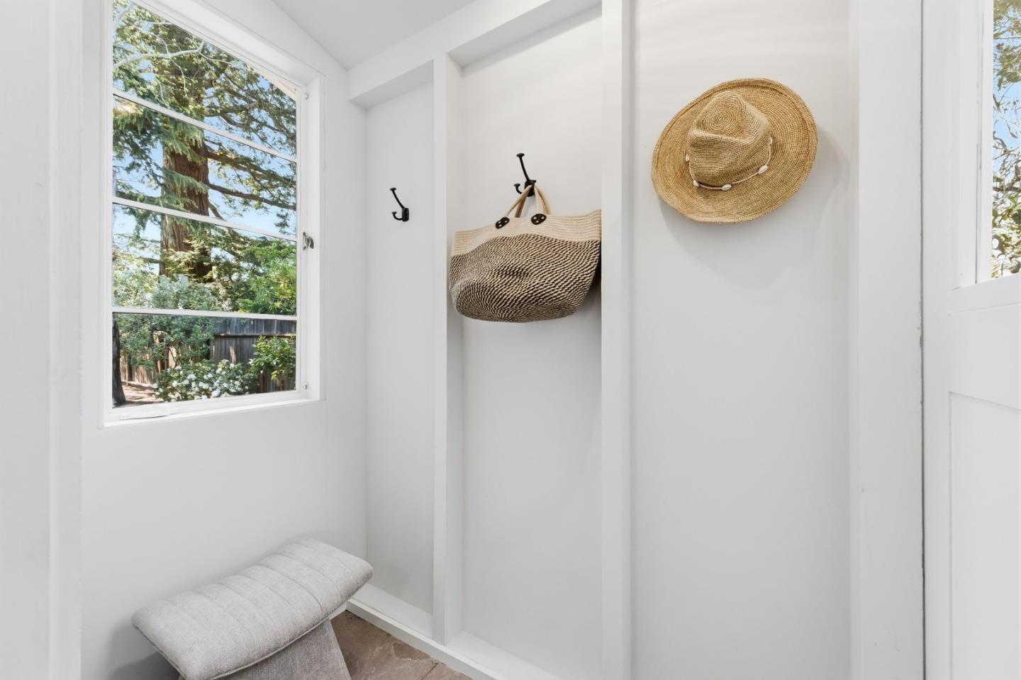 2518 South Court, Palo Alto, CA, 94301