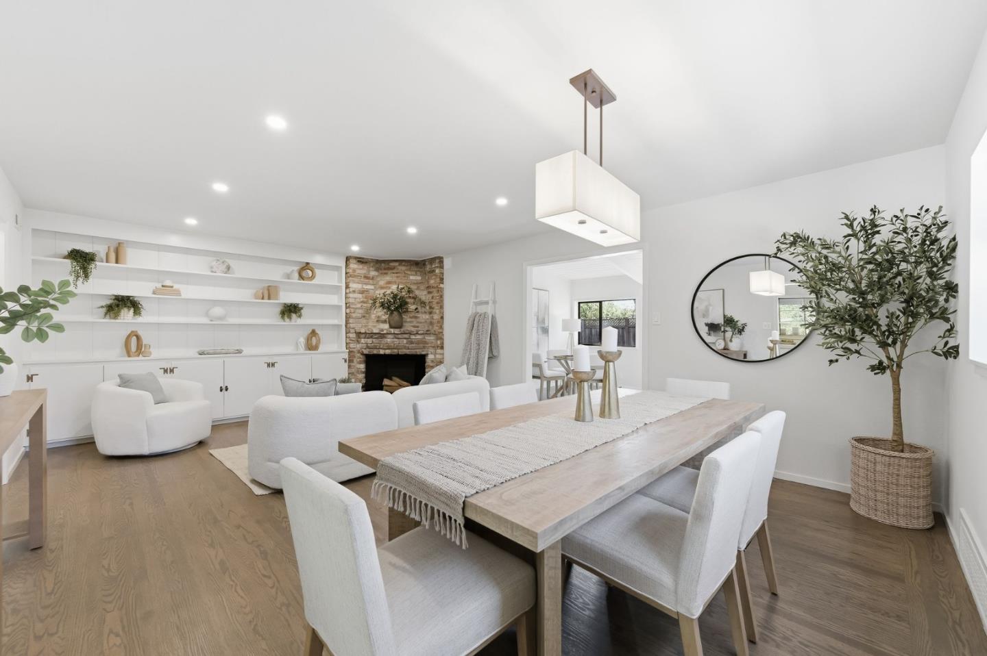 2518 South Court, Palo Alto, CA, 94301