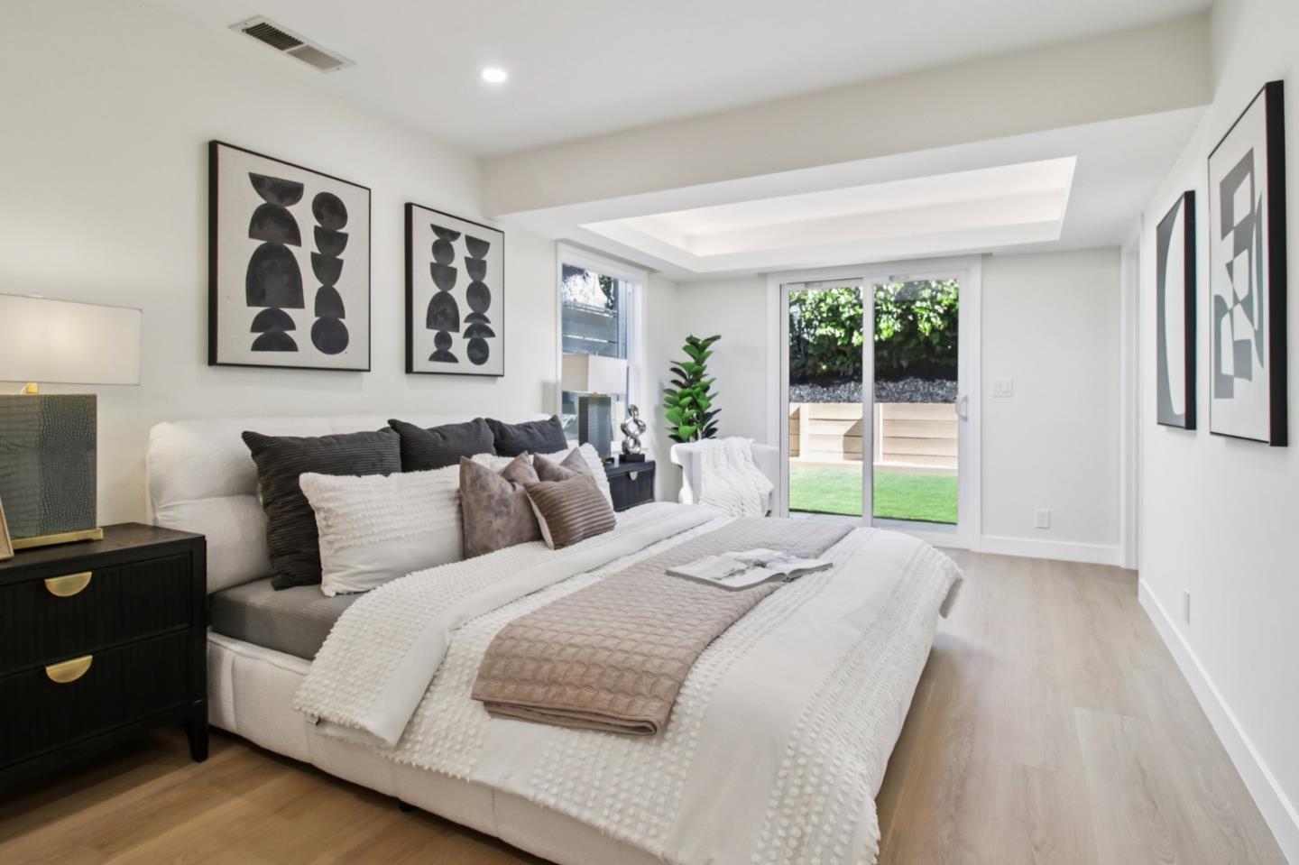 Detail Gallery Image 18 of 38 For 543 Grizzly Peak Blvd, Berkeley,  CA 94708 - 3 Beds | 2 Baths