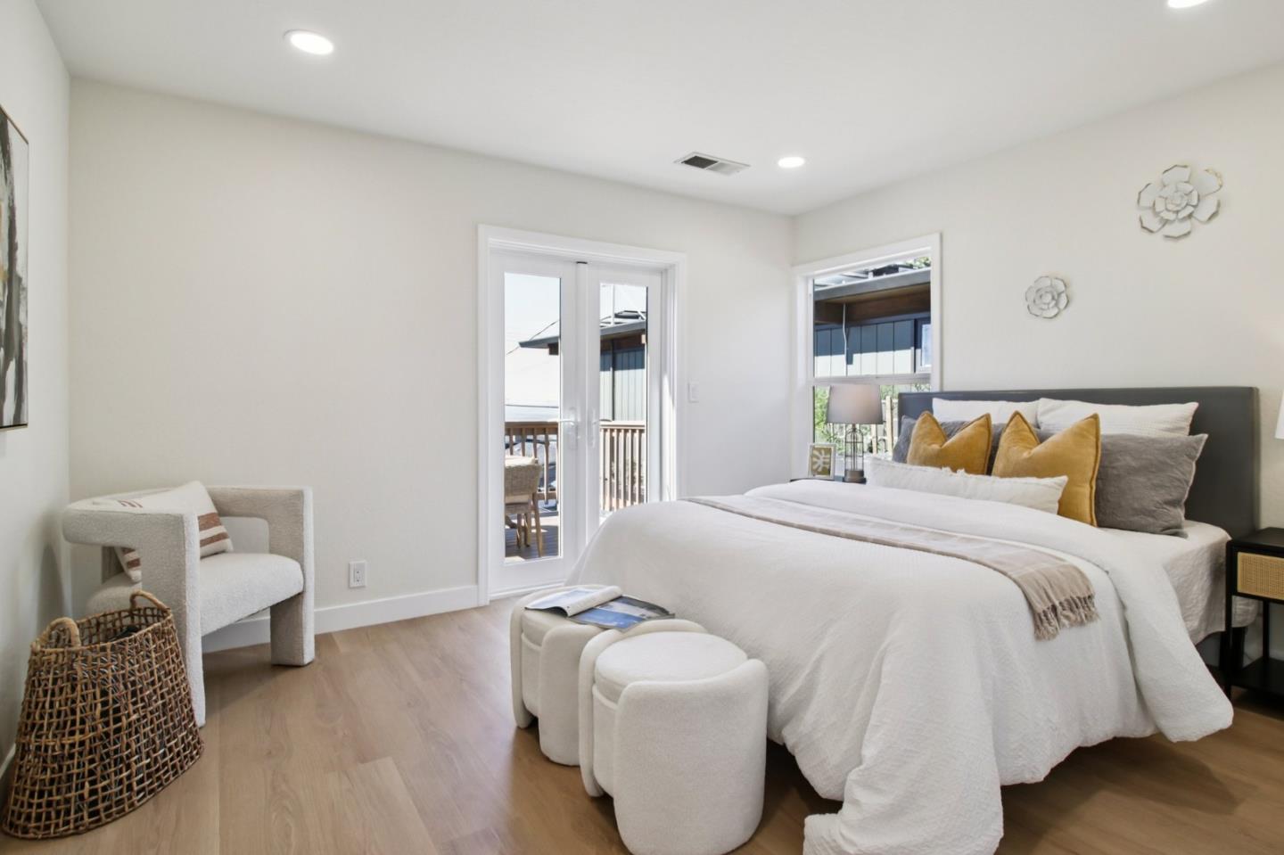 Detail Gallery Image 23 of 38 For 543 Grizzly Peak Blvd, Berkeley,  CA 94708 - 3 Beds | 2 Baths