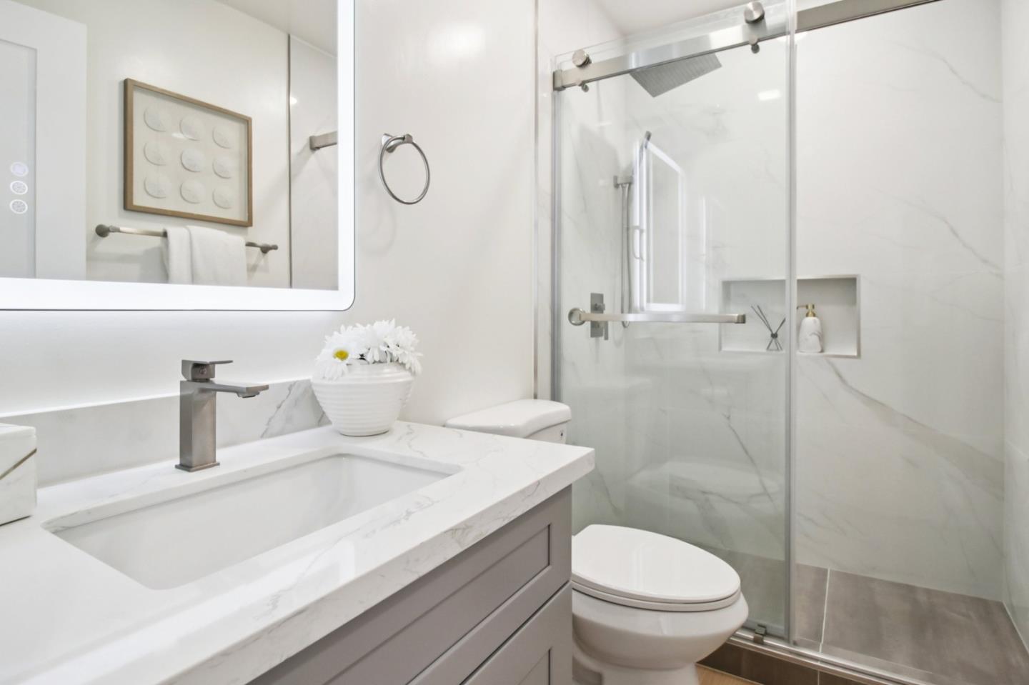 Detail Gallery Image 27 of 38 For 543 Grizzly Peak Blvd, Berkeley,  CA 94708 - 3 Beds | 2 Baths