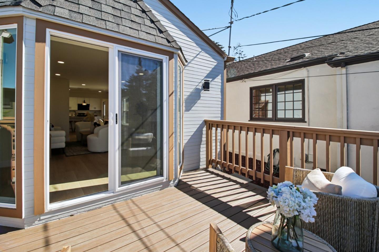 Detail Gallery Image 33 of 38 For 543 Grizzly Peak Blvd, Berkeley,  CA 94708 - 3 Beds | 2 Baths