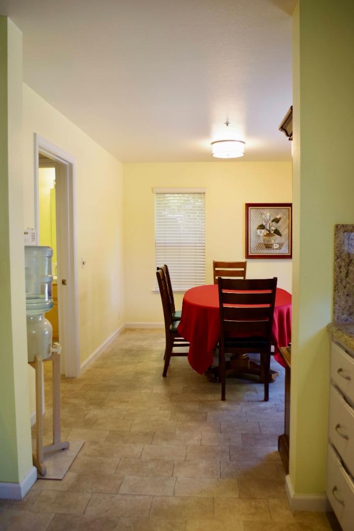 Detail Gallery Image 12 of 38 For 130 Otis St, Santa Cruz,  CA 95060 - 3 Beds | 2/1 Baths