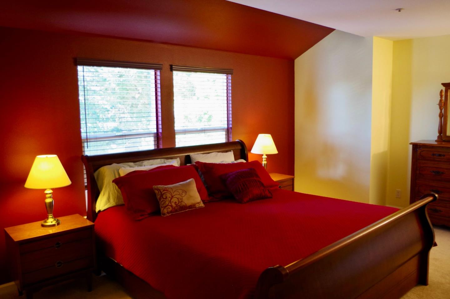 Detail Gallery Image 15 of 38 For 130 Otis St, Santa Cruz,  CA 95060 - 3 Beds | 2/1 Baths