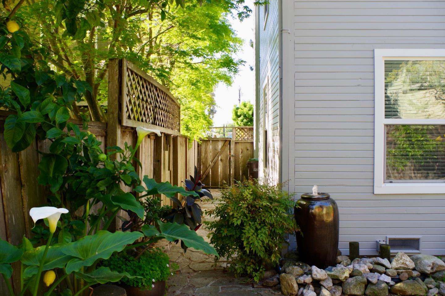 Detail Gallery Image 32 of 38 For 130 Otis St, Santa Cruz,  CA 95060 - 3 Beds | 2/1 Baths