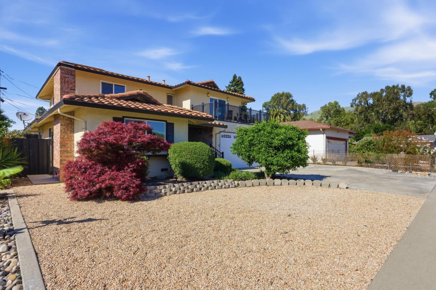 Detail Gallery Image 4 of 64 For 871 Founders Ln, Milpitas,  CA 95035 - 5 Beds | 3 Baths