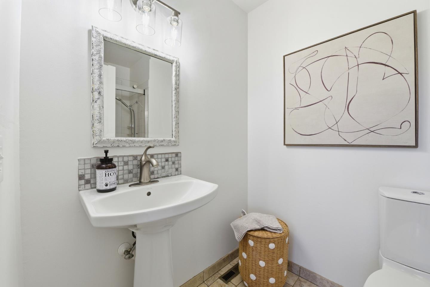 Detail Gallery Image 15 of 32 For 1488 Carnot, San Jose,  CA 95126 - 3 Beds | 2/1 Baths