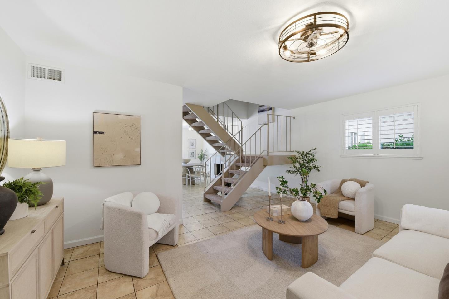 Detail Gallery Image 5 of 32 For 1488 Carnot, San Jose,  CA 95126 - 3 Beds | 2/1 Baths