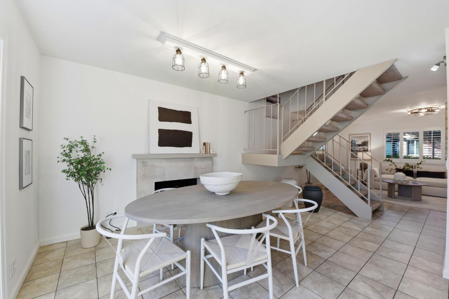 Detail Gallery Image 8 of 32 For 1488 Carnot, San Jose,  CA 95126 - 3 Beds | 2/1 Baths