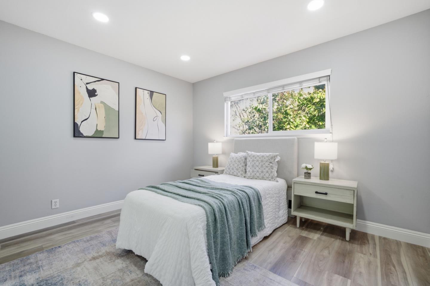 Detail Gallery Image 5 of 12 For Oakbluff Ct, San Jose,  CA 95131 - 3 Beds | 2 Baths