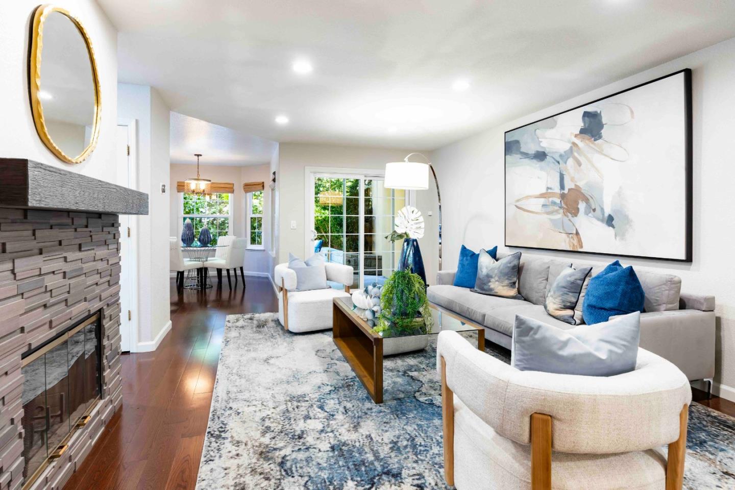 Detail Gallery Image 12 of 32 For 1120 Carlos Privada, Mountain View,  CA 94040 - 4 Beds | 2/1 Baths