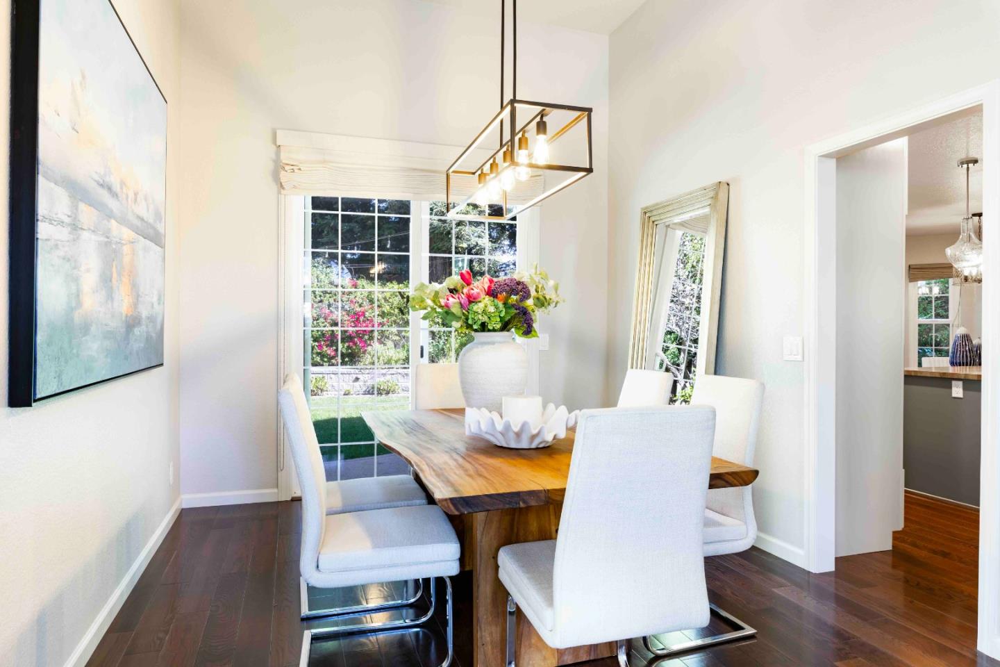 Detail Gallery Image 7 of 32 For 1120 Carlos Privada, Mountain View,  CA 94040 - 4 Beds | 2/1 Baths