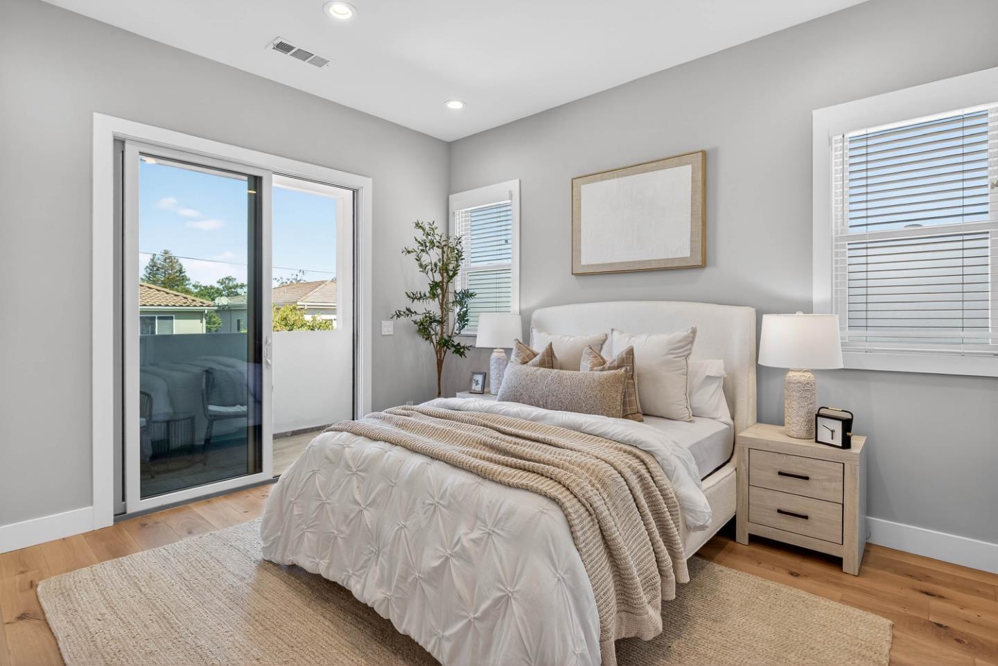 Detail Gallery Image 15 of 34 For 18631 Barnhart Ave, Cupertino,  CA 95014 - 6 Beds | 4 Baths