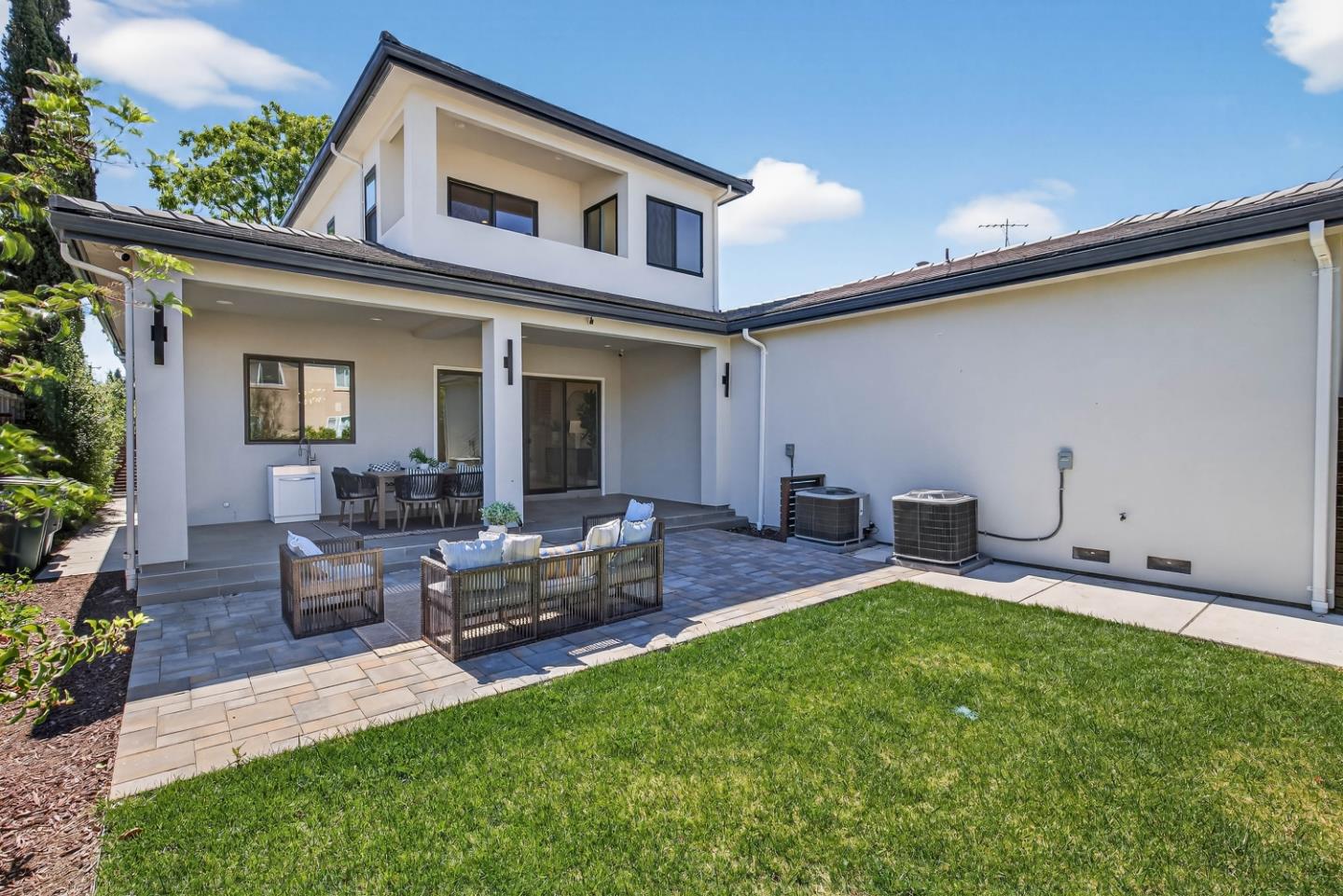 Detail Gallery Image 27 of 34 For 18631 Barnhart Ave, Cupertino,  CA 95014 - 6 Beds | 4 Baths