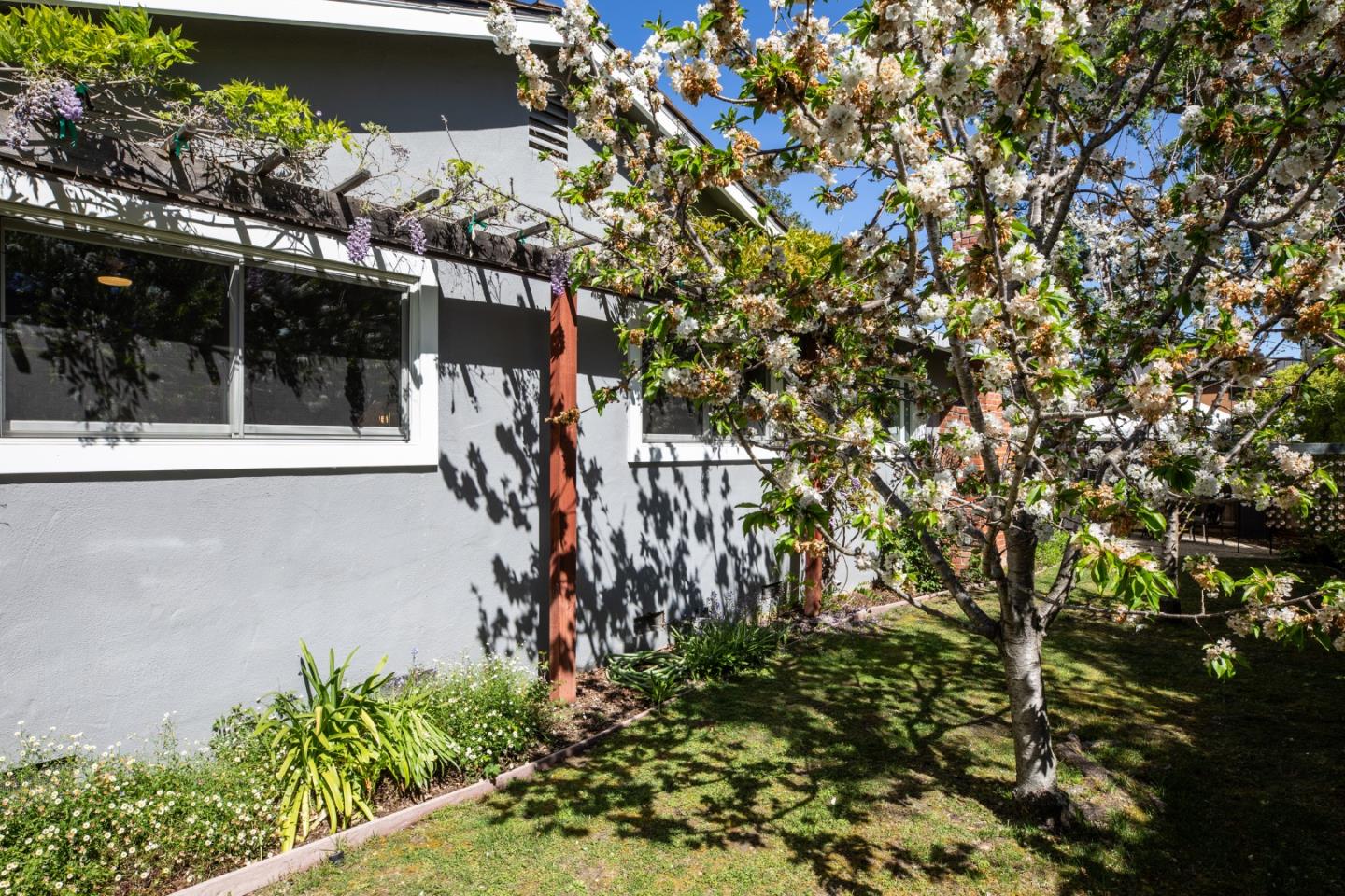 Detail Gallery Image 29 of 32 For 785 La Para Ave, Palo Alto,  CA 94306 - 3 Beds | 2 Baths