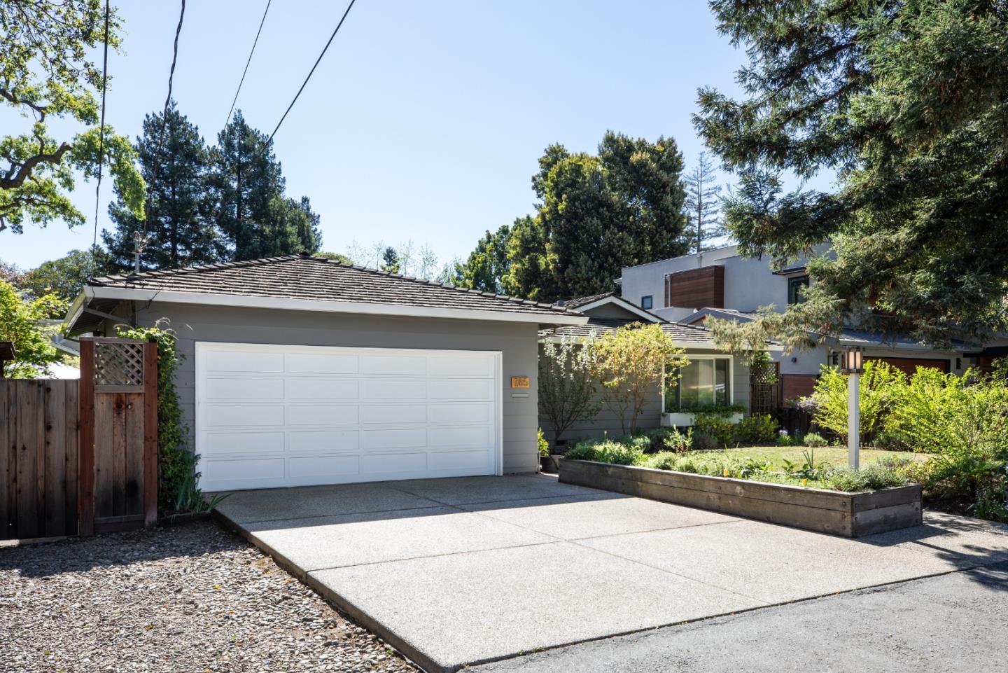 Detail Gallery Image 3 of 32 For 785 La Para Ave, Palo Alto,  CA 94306 - 3 Beds | 2 Baths