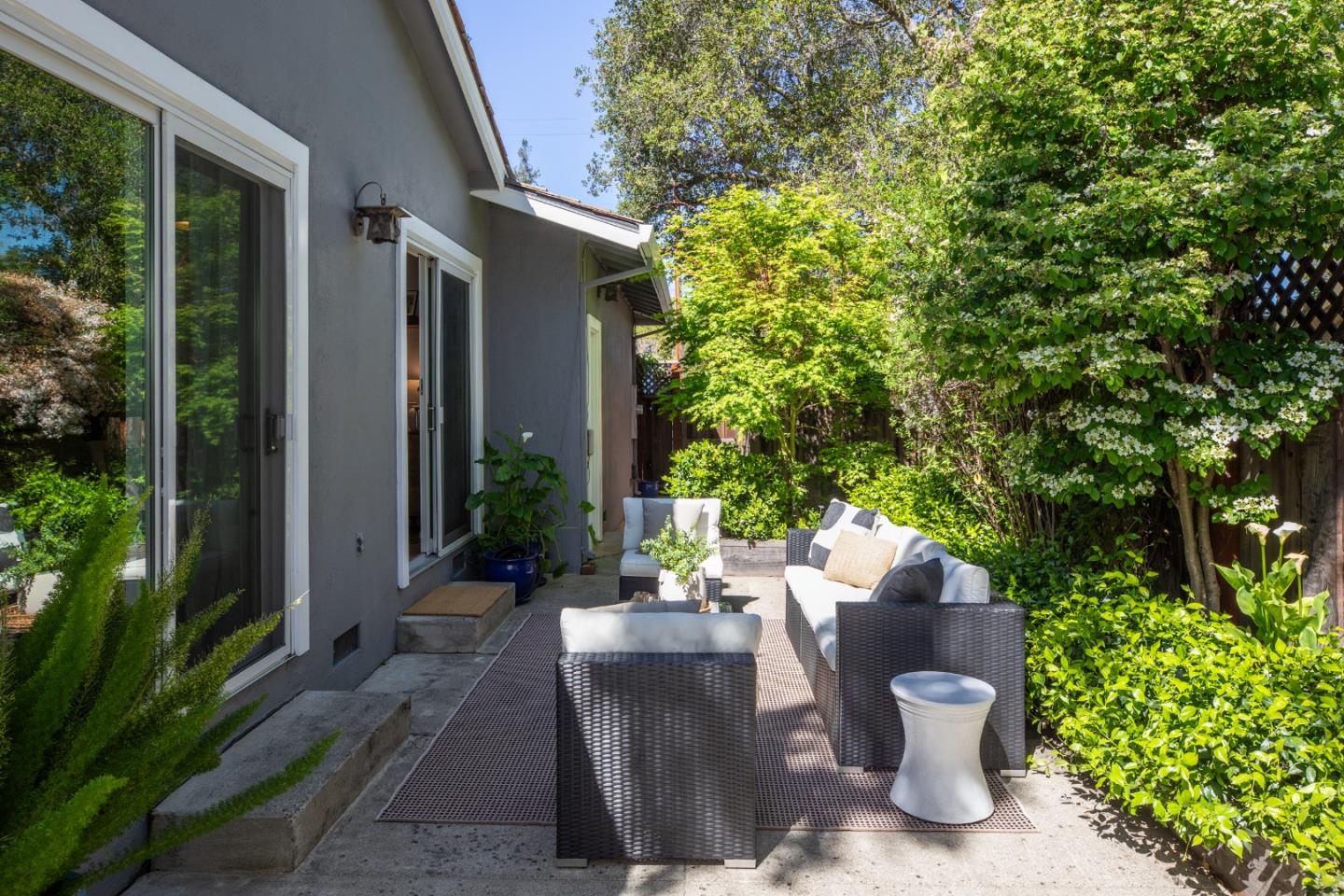 Detail Gallery Image 32 of 32 For 785 La Para Ave, Palo Alto,  CA 94306 - 3 Beds | 2 Baths