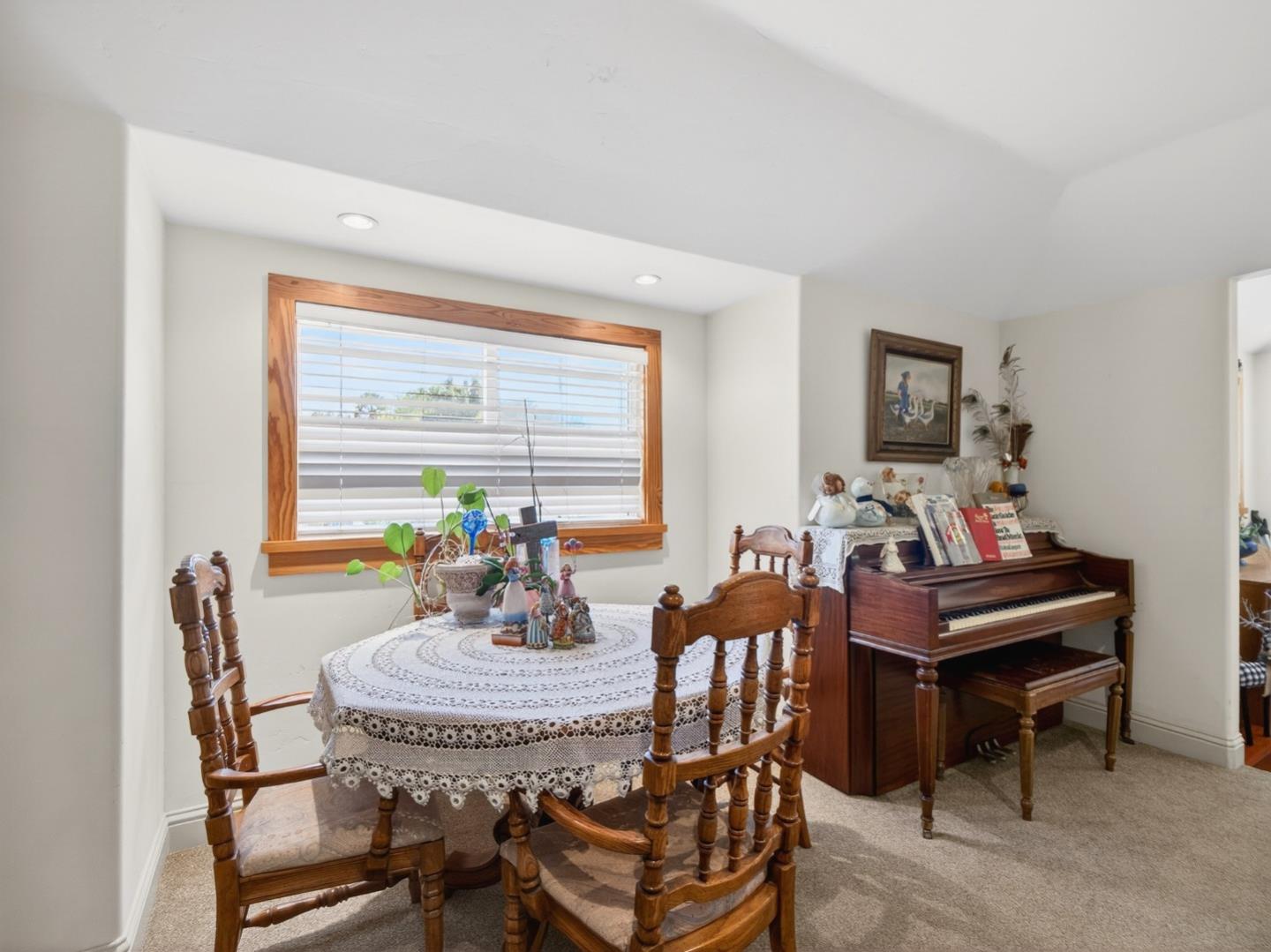 Detail Gallery Image 11 of 56 For 209 Hames Rd, Corralitos,  CA 95076 - 3 Beds | 3 Baths