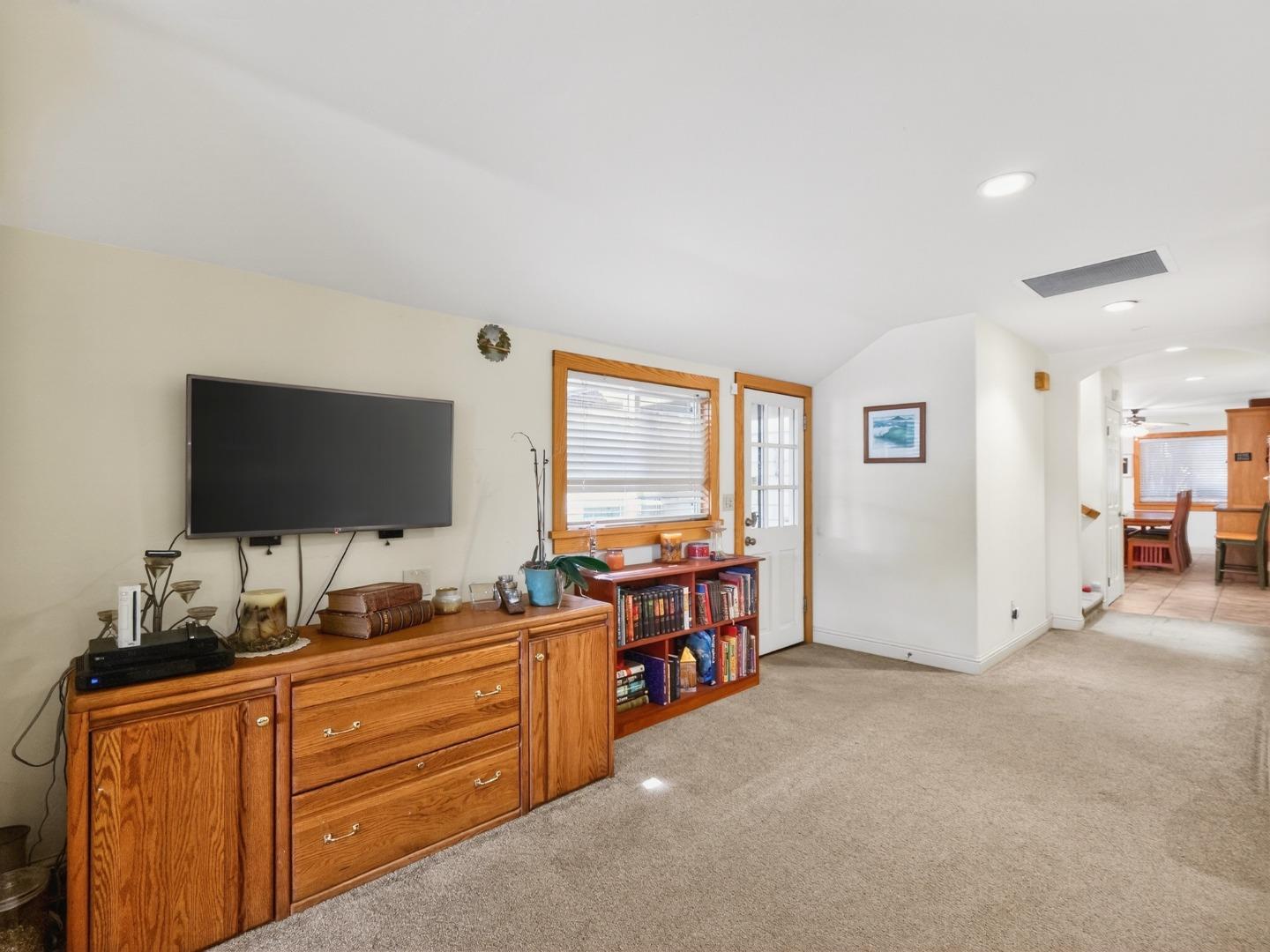 Detail Gallery Image 15 of 56 For 209 Hames Rd, Corralitos,  CA 95076 - 3 Beds | 3 Baths