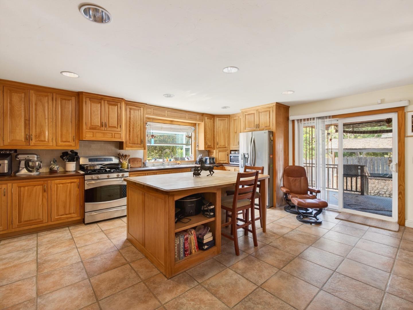 Detail Gallery Image 20 of 56 For 209 Hames Rd, Corralitos,  CA 95076 - 3 Beds | 3 Baths