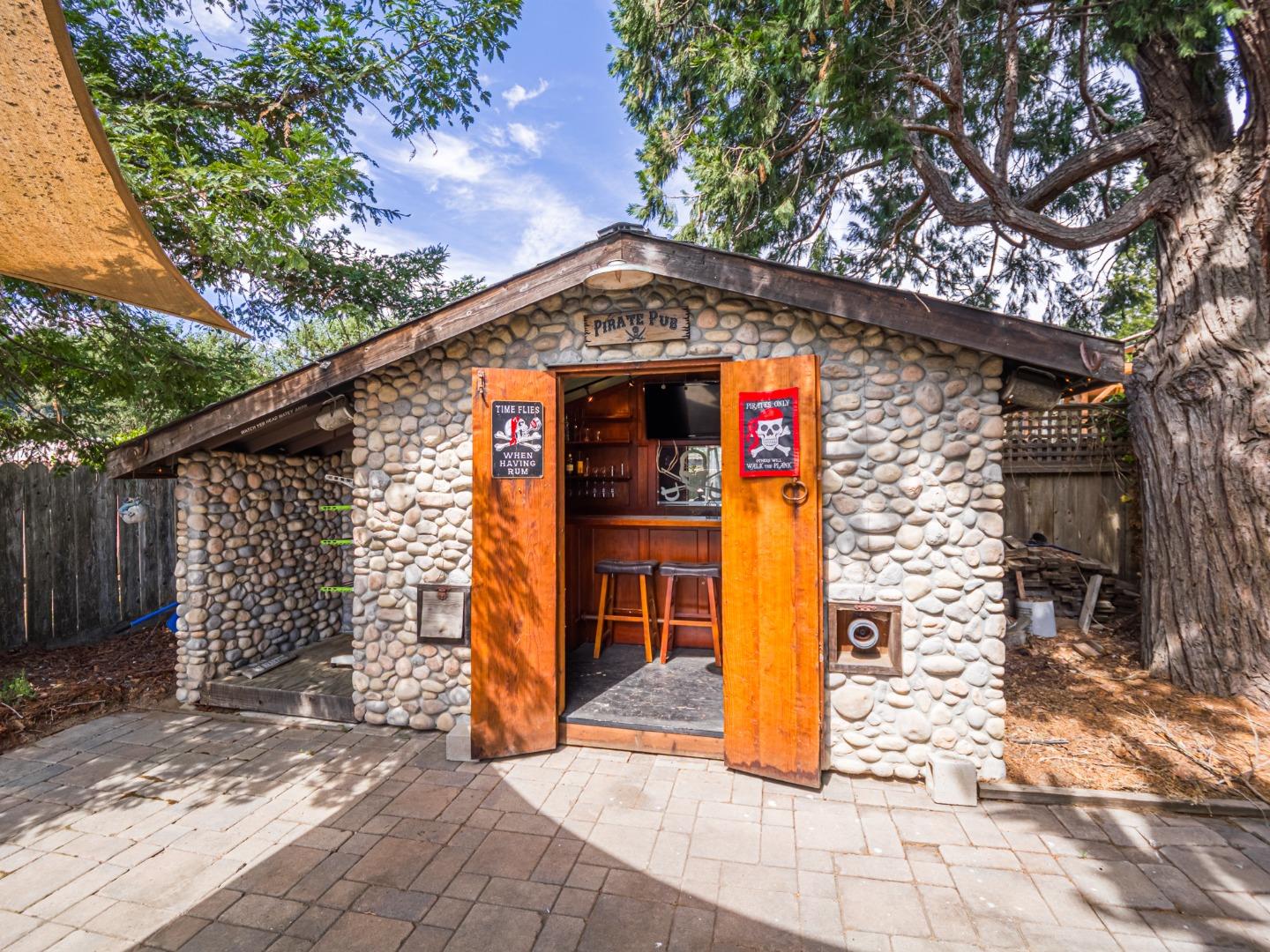 Detail Gallery Image 33 of 56 For 209 Hames Rd, Corralitos,  CA 95076 - 3 Beds | 3 Baths