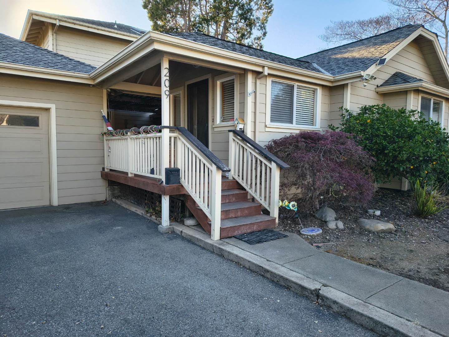 Detail Gallery Image 4 of 56 For 209 Hames Rd, Corralitos,  CA 95076 - 3 Beds | 3 Baths