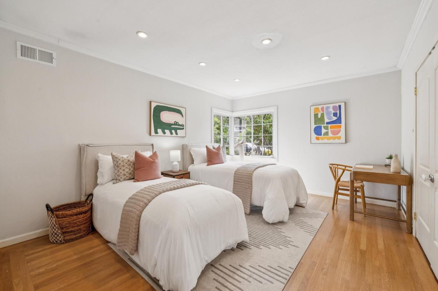 Detail Gallery Image 17 of 37 For 25 Jordan Ave, Los Altos,  CA 94022 - 2 Beds | 1 Baths