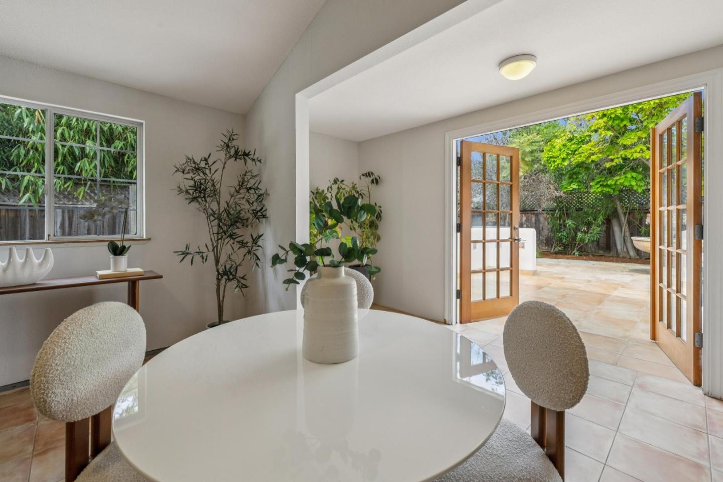 Detail Gallery Image 32 of 37 For 25 Jordan Ave, Los Altos,  CA 94022 - 2 Beds | 1 Baths