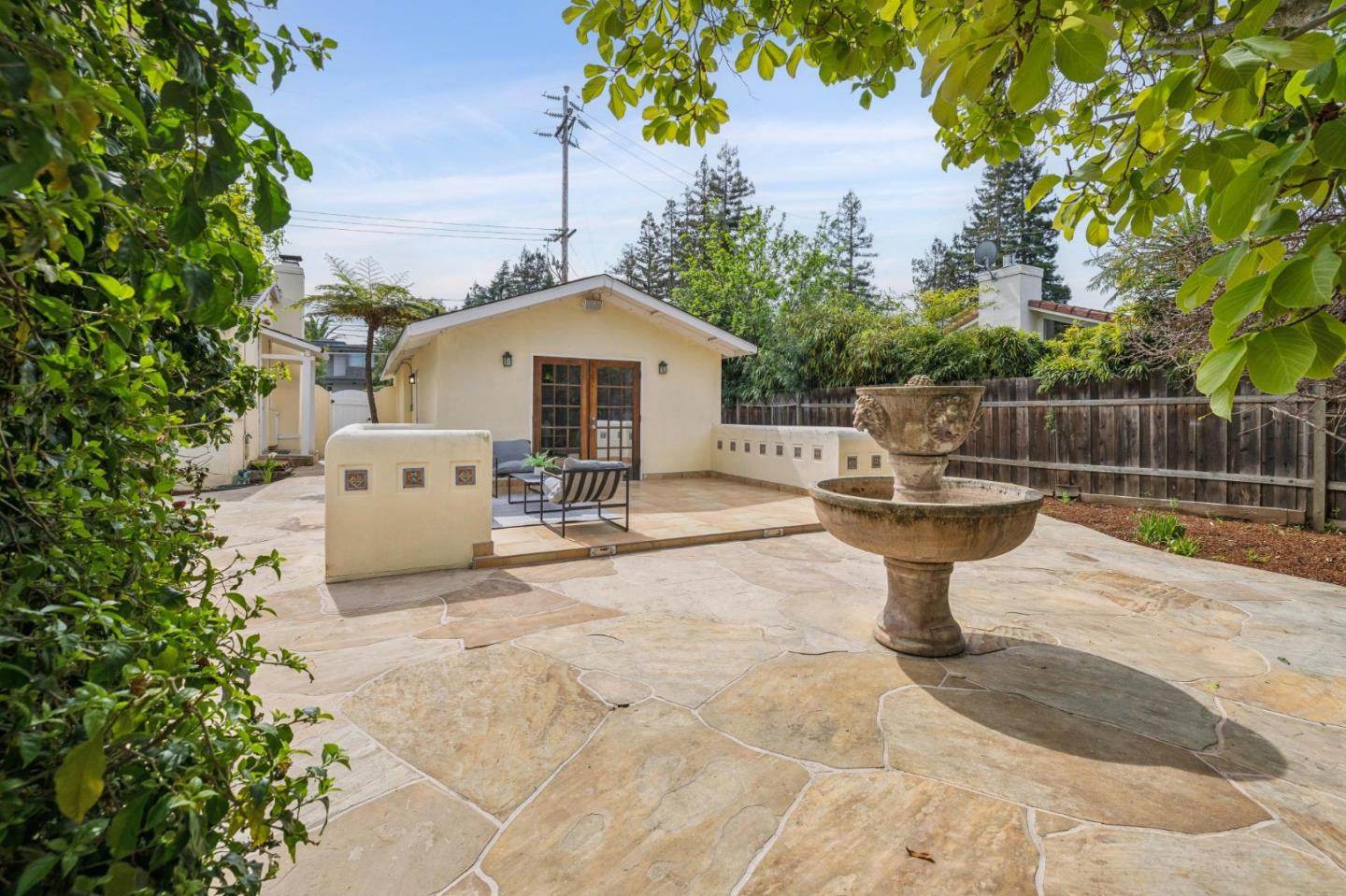 Detail Gallery Image 36 of 37 For 25 Jordan Ave, Los Altos,  CA 94022 - 2 Beds | 1 Baths