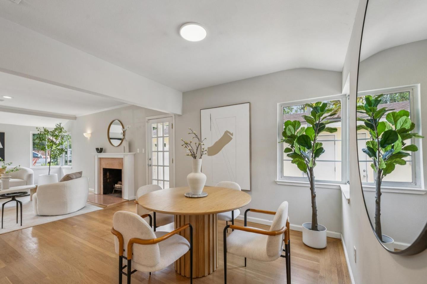 Detail Gallery Image 9 of 37 For 25 Jordan Ave, Los Altos,  CA 94022 - 2 Beds | 1 Baths