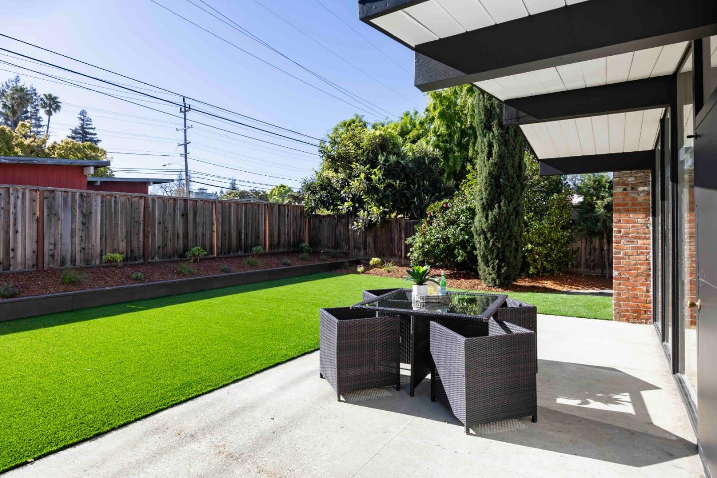 Detail Gallery Image 19 of 19 For 331 Carolina Ln, Palo Alto,  CA 94306 - 4 Beds | 2 Baths