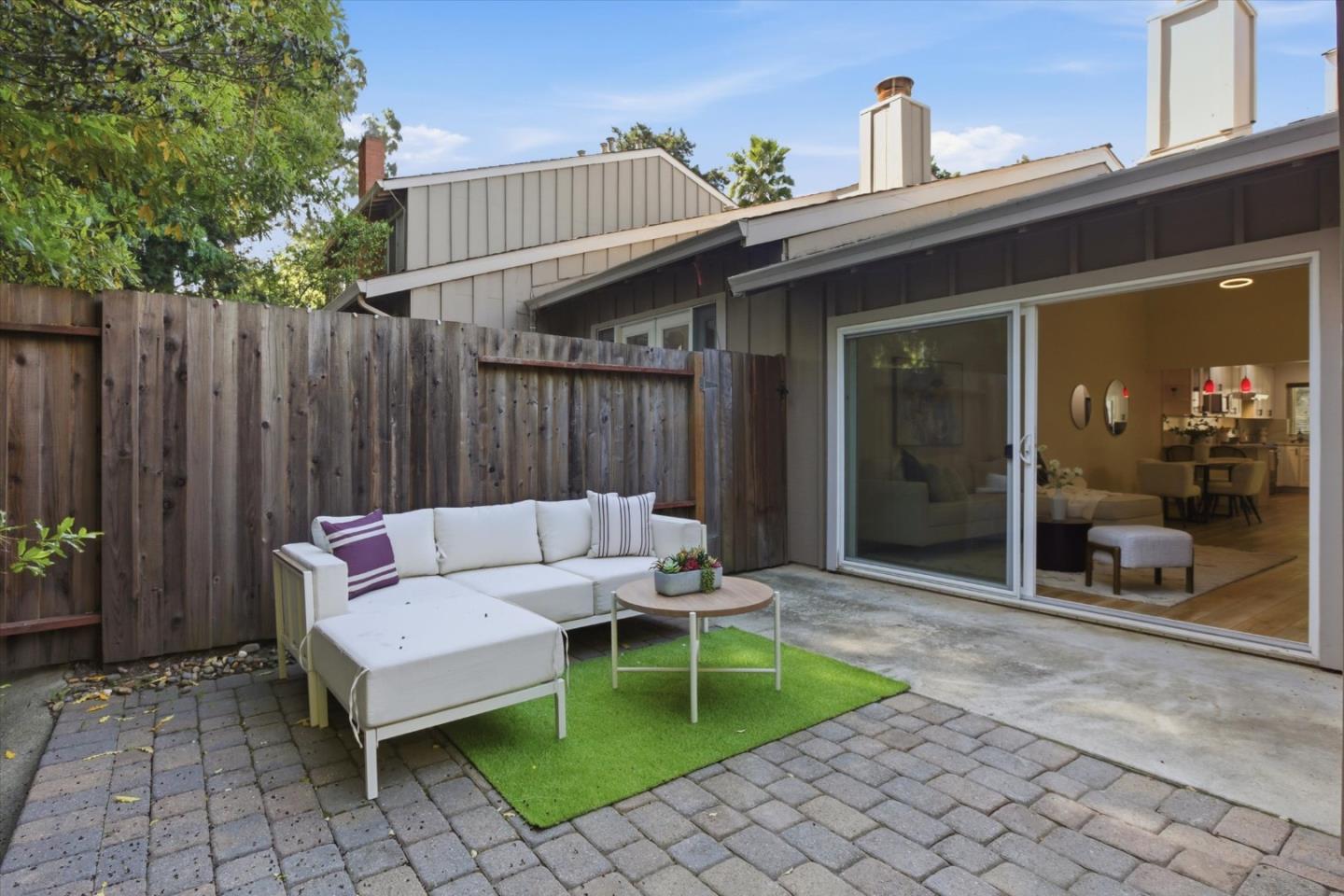 Detail Gallery Image 24 of 94 For 10170 Firwood Dr, Cupertino,  CA 95014 - 2 Beds | 2 Baths