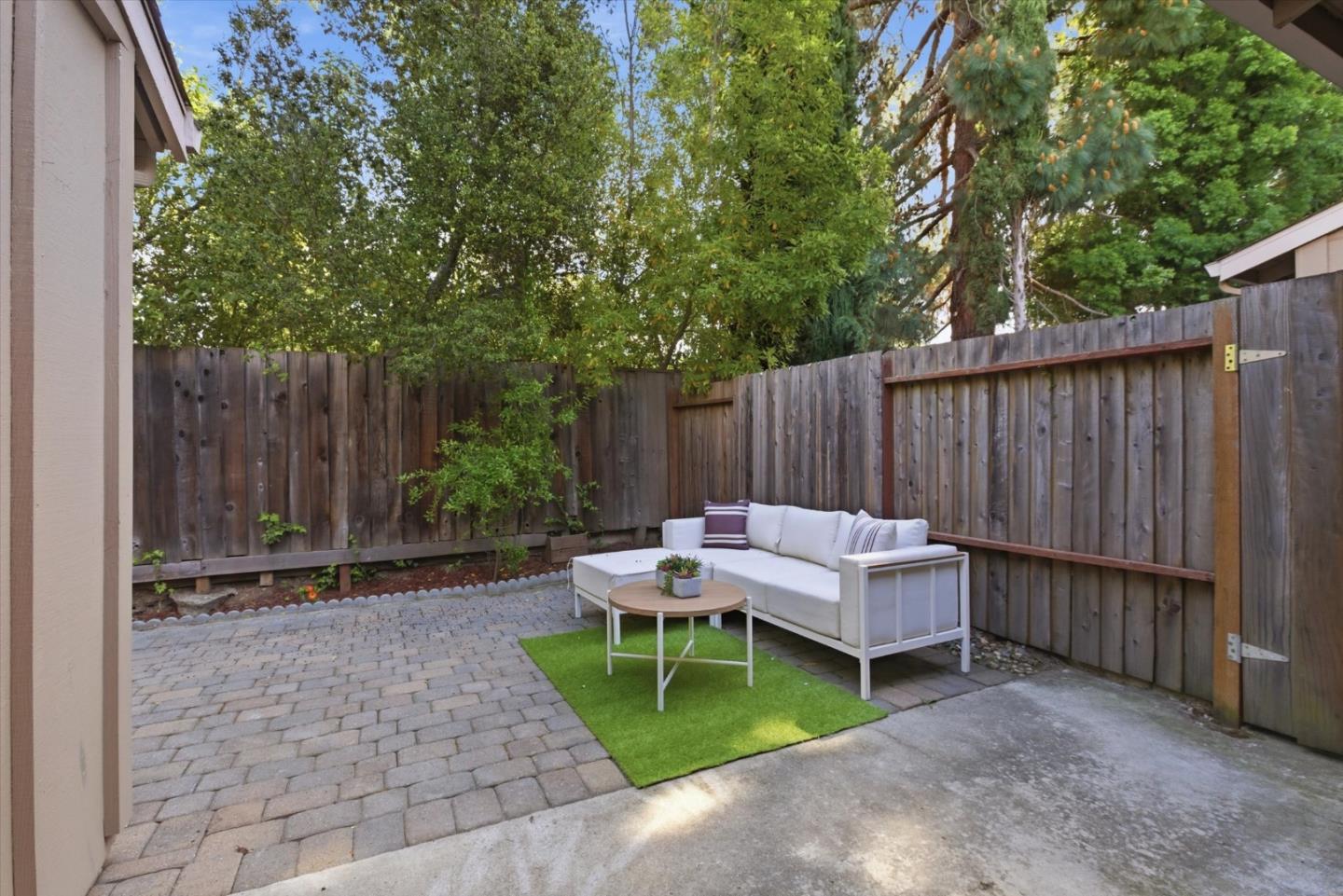 Detail Gallery Image 25 of 94 For 10170 Firwood Dr, Cupertino,  CA 95014 - 2 Beds | 2 Baths