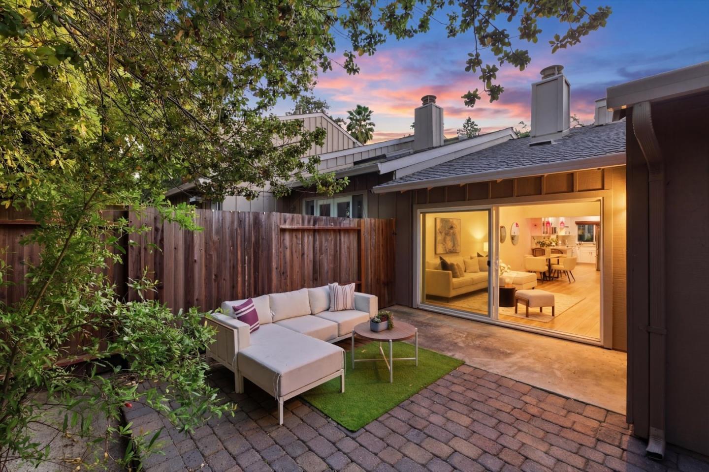 Detail Gallery Image 30 of 94 For 10170 Firwood Dr, Cupertino,  CA 95014 - 2 Beds | 2 Baths