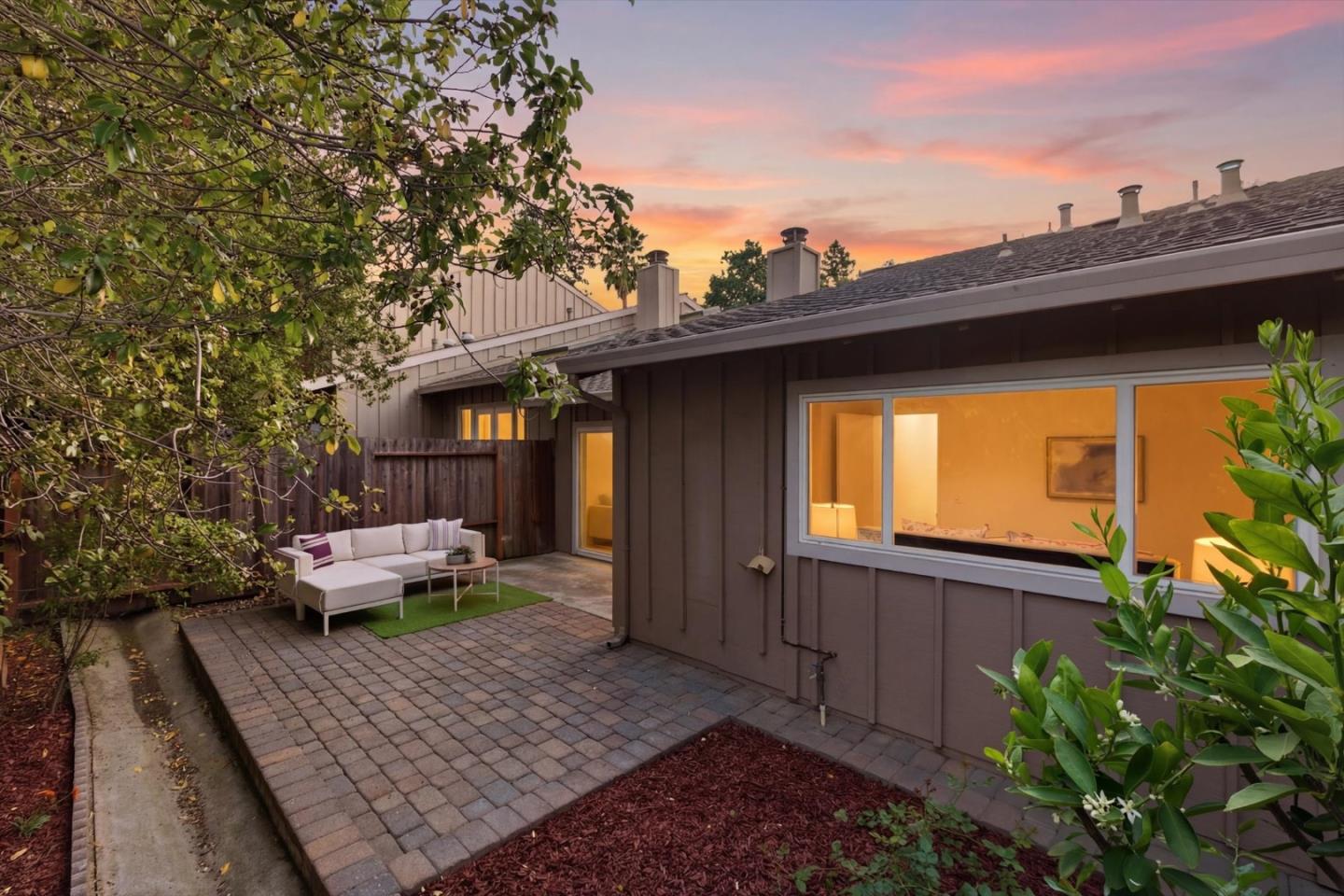 Detail Gallery Image 32 of 94 For 10170 Firwood Dr, Cupertino,  CA 95014 - 2 Beds | 2 Baths