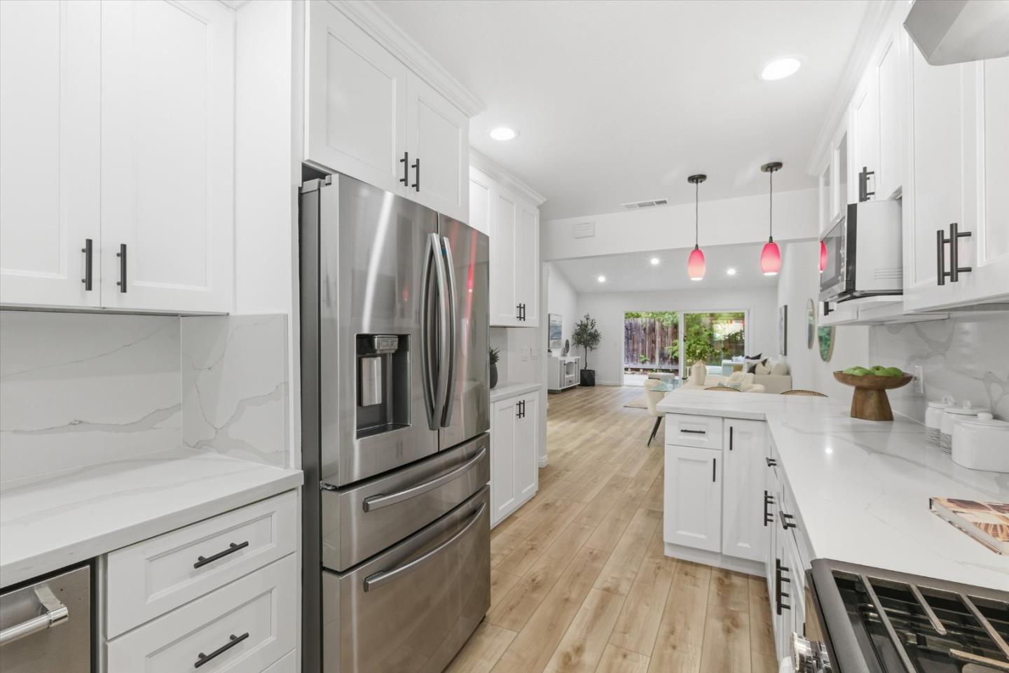 Detail Gallery Image 8 of 94 For 10170 Firwood Dr, Cupertino,  CA 95014 - 2 Beds | 2 Baths